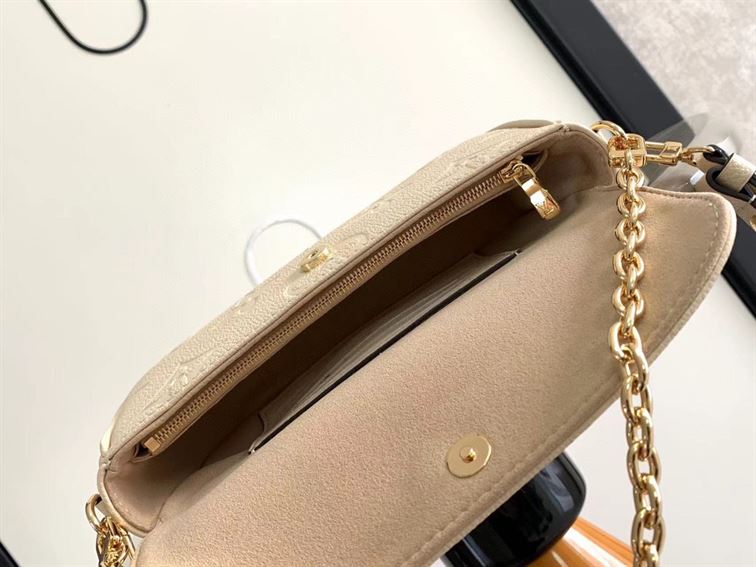 LOUIS VUITTON WALLET ON CHAIN IVY MONOGRAM EMPREINTE LEATHER – LW037