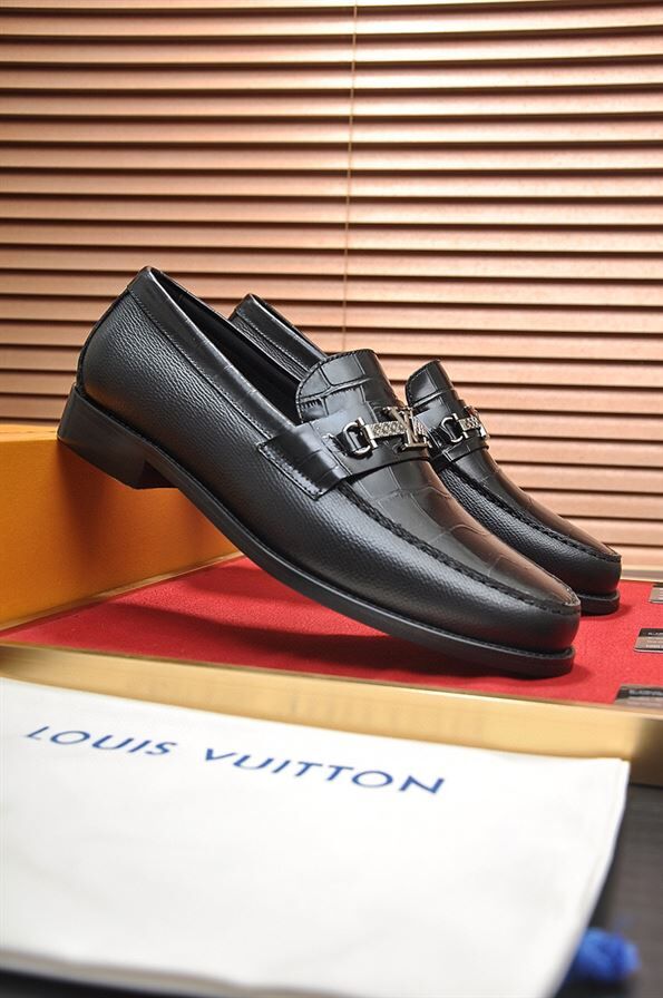 LOUIS VUITTON MAJOR LOAFER – VL001