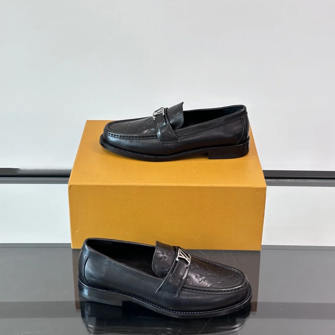 MAJOR LOAFERS IN BLACK – VL039