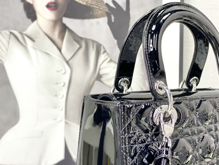 DIOR MEDIUM LADY DIOR BAG BLACK PATENT CANNAGE CALFSKIN – DOB037