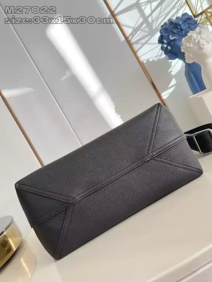 Louis Vuitton Verso Tote Bag – LW459