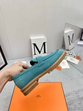 Hermes Women’s Faubourg Loafers in Blue Suede Leather – HM074