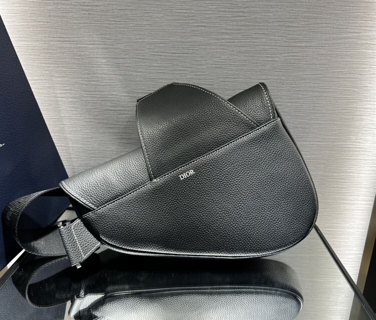 DIOR X PETER DOIG SADDLE BAG BLACK – DIO018