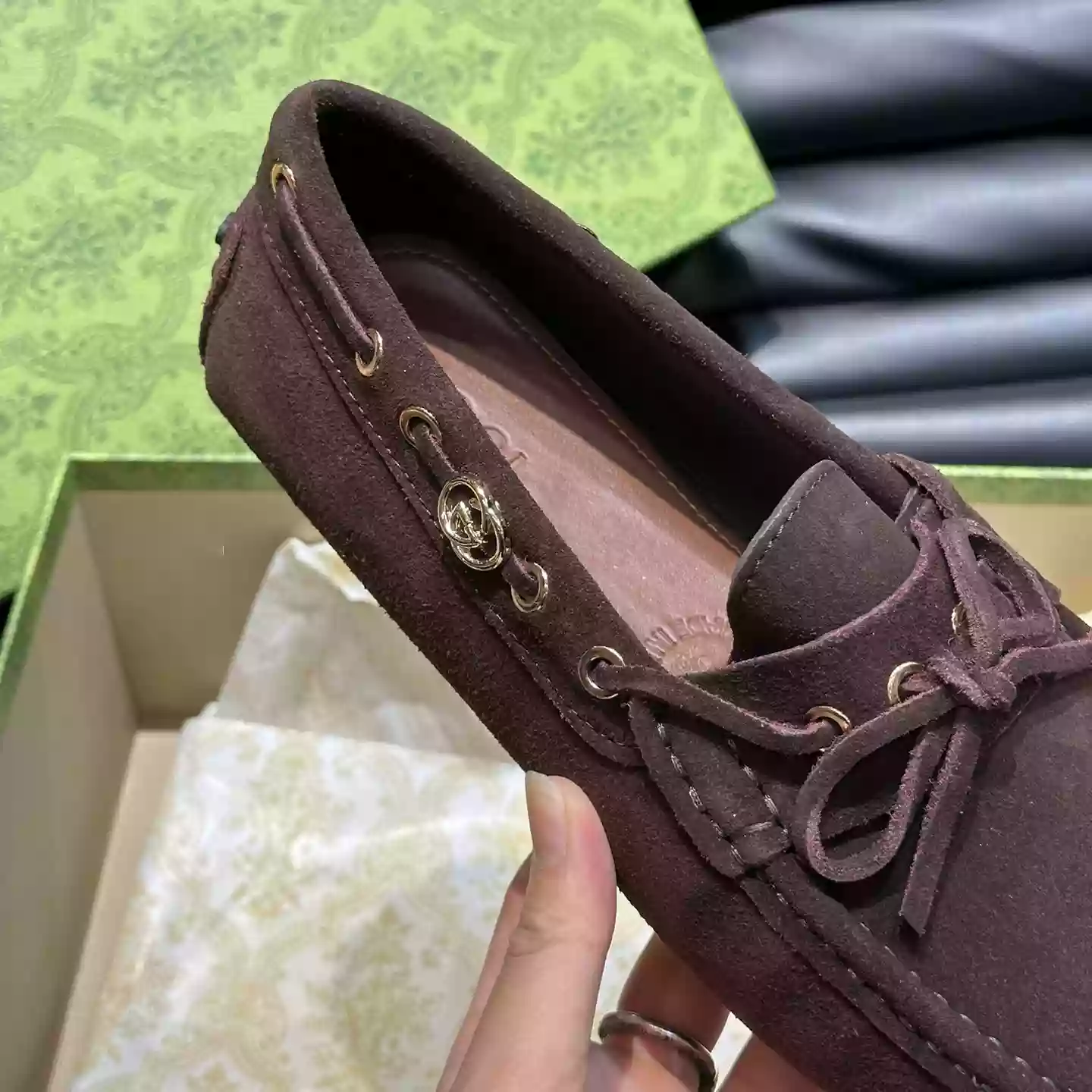 MEN’S DRIVER WITH INTERLOCKING G IN DARK BROWN – GL099