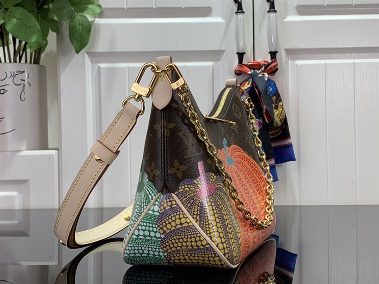 LOUIS VUITTON LV X YK BOULOGNE MONOGRAM – LW111