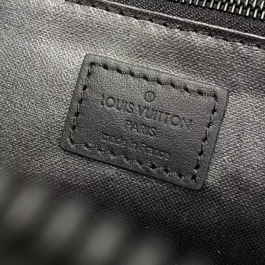 Louis Vuitton Dopp Kit Monogram Taurillon Leather – LW144