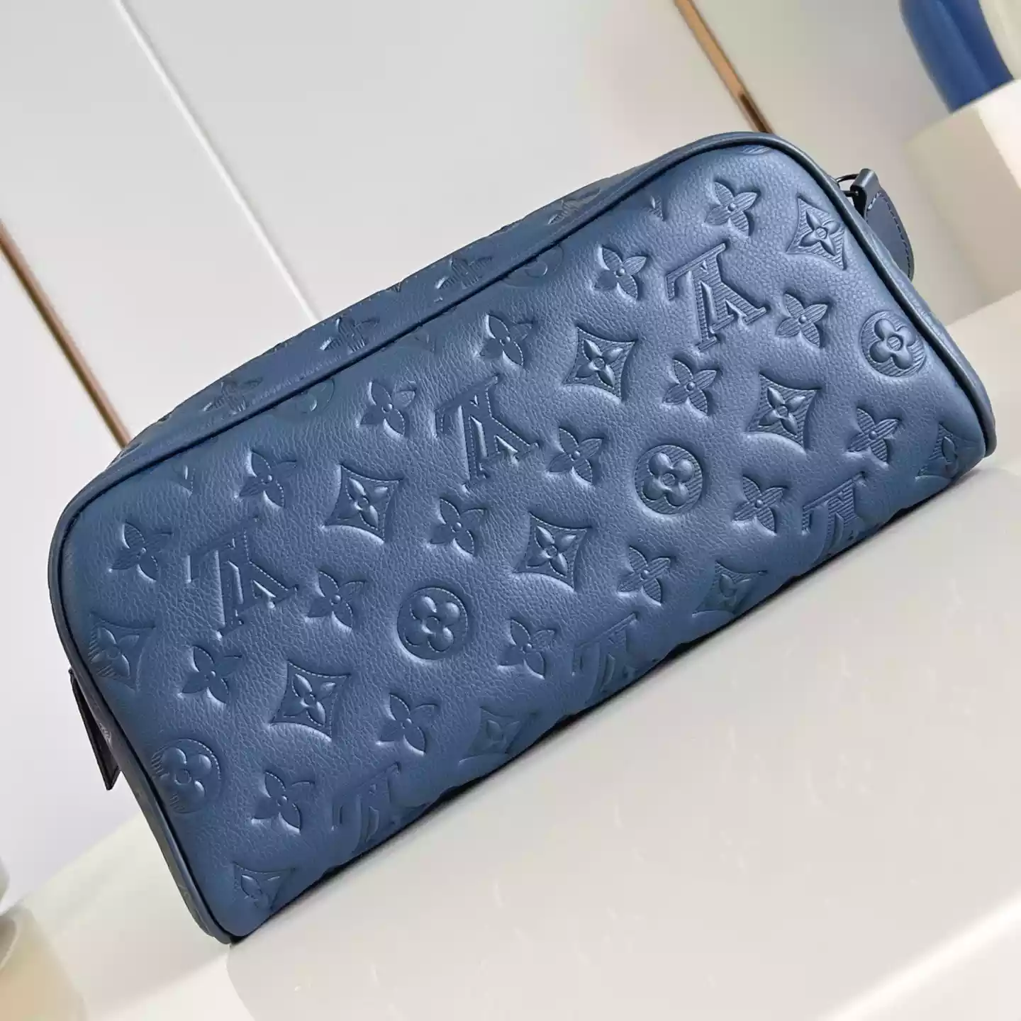 DOPP KIT NAVY BLUE MONOGRAM SHADOW – LW303