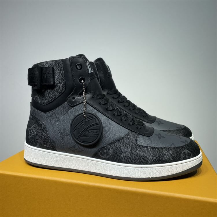 LOUIS VUITTON RIVOLI BOOTS – LVS104