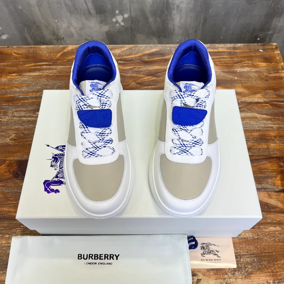 BURBERRY LEATHER SNEAKERS – BBR077