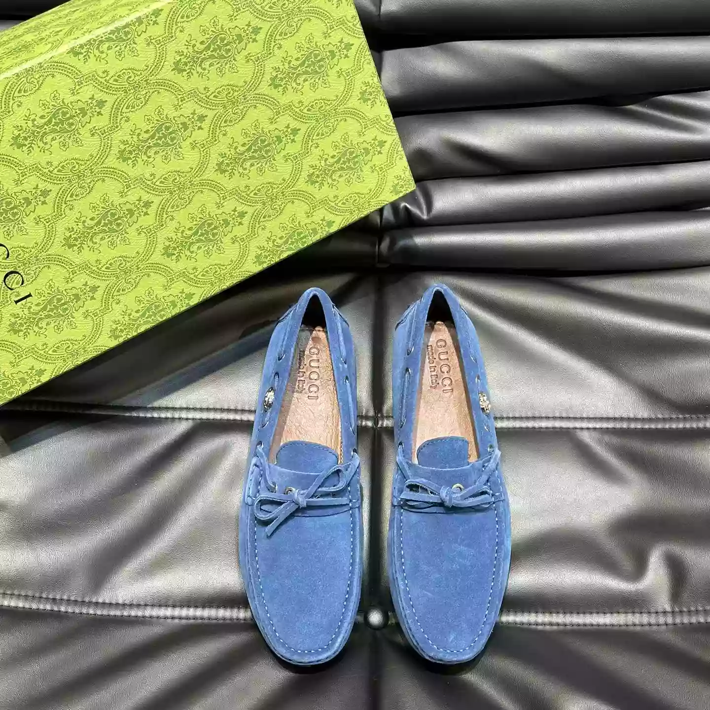 MEN’S DRIVER WITH INTERLOCKING G IN BLUE  – GL100