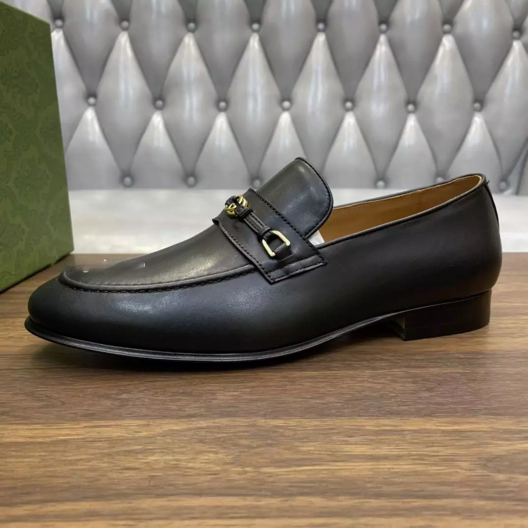 MEN’S LOAFERS WITH INTERLOCKING G – GL111