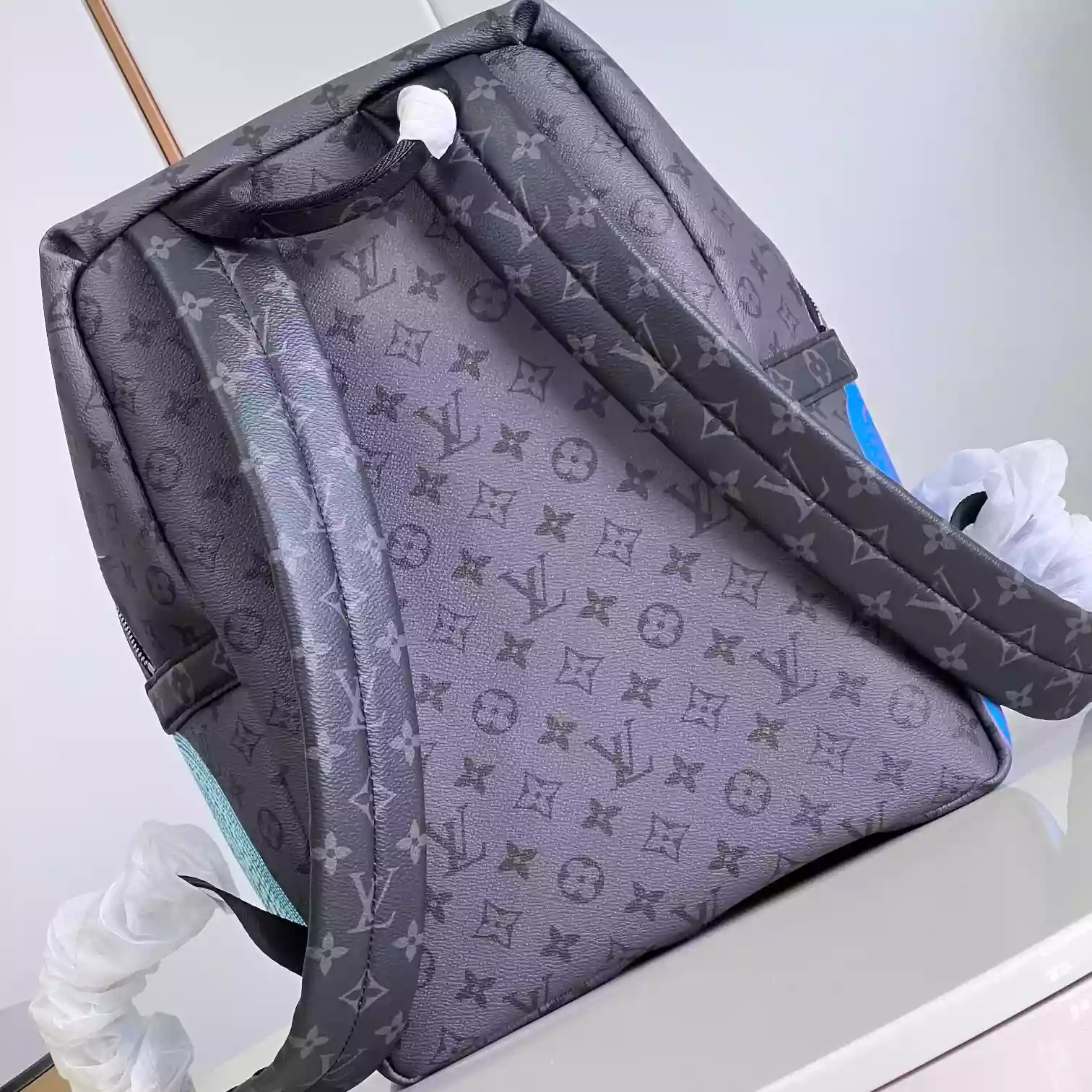 X YAYOI KUSAMA DISCOVERY BAG MONOGRAM ECLIPSE M46440 – LW340