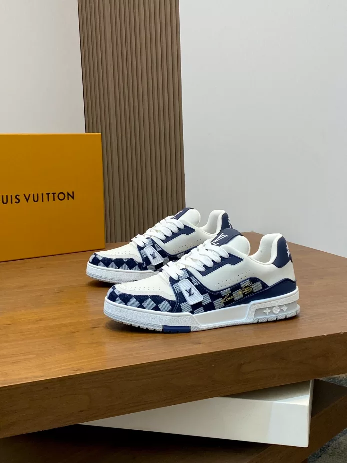 LOUIS VUITTON TRAINER SNEAKER – LVS244