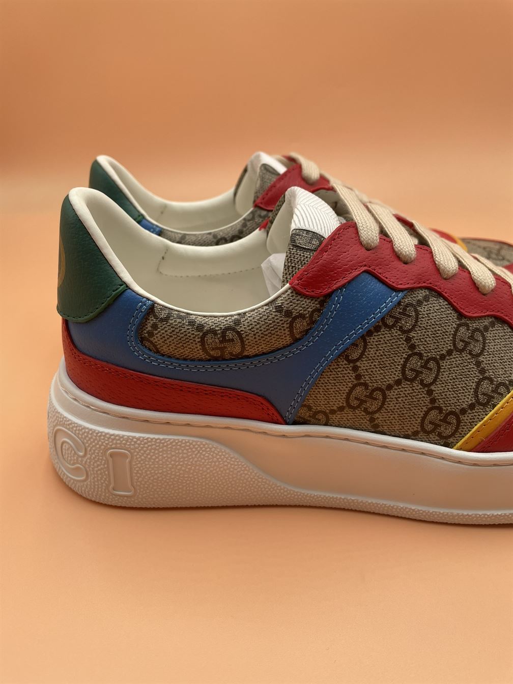 GUCCI MENâ€TMS GG SNEAKER – GCC051
