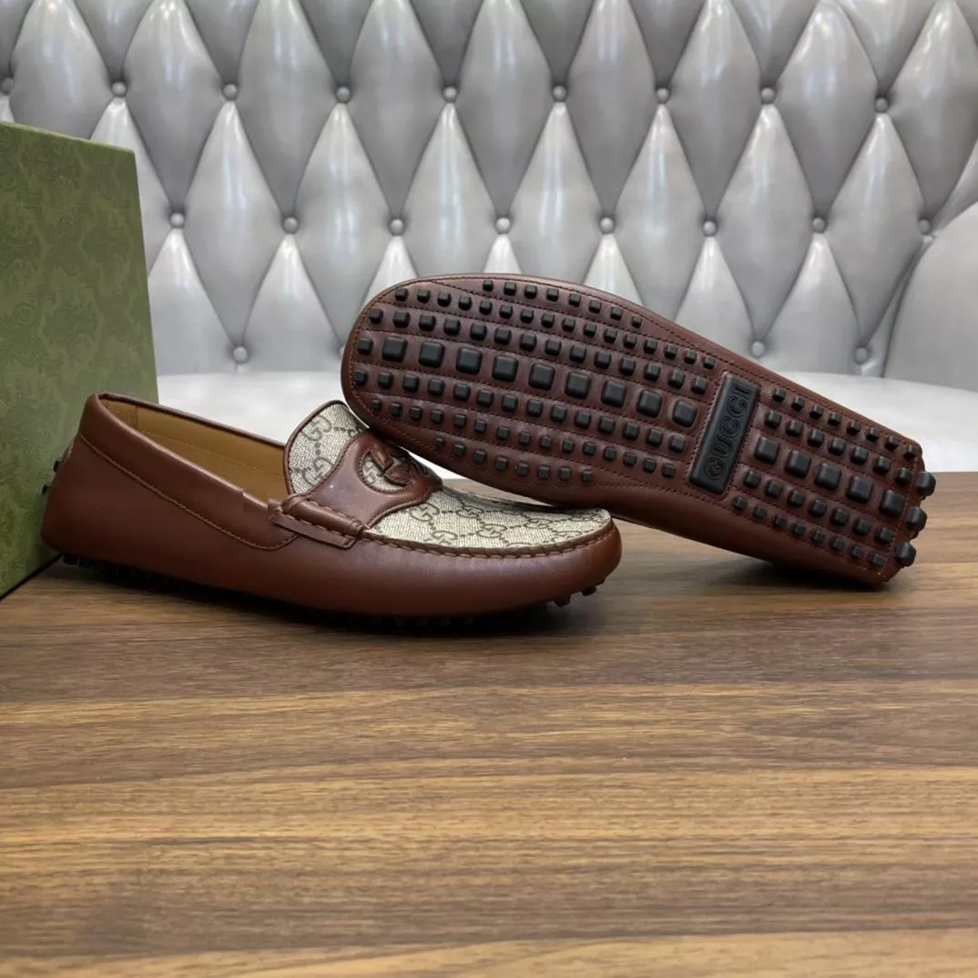 MEN’S INTERLOCKING G DRIVER BROWN LEATHER – GL105