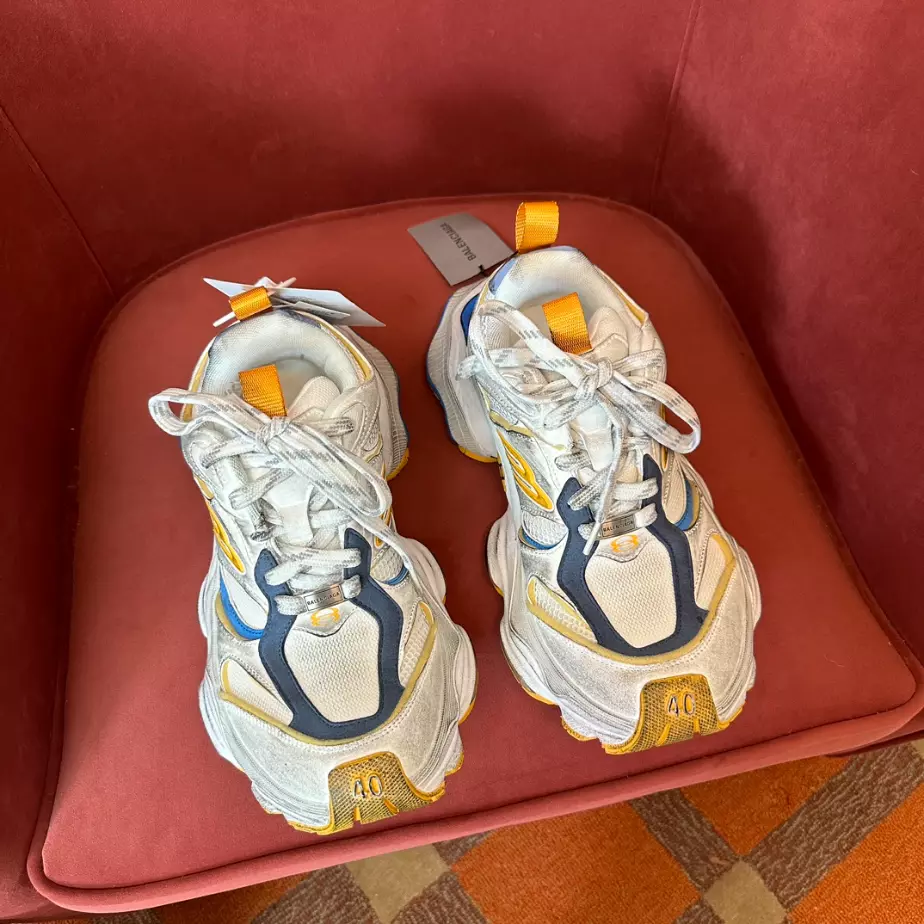 BALENCIAGA MEN’S CARGO SNEAKER – BLA105