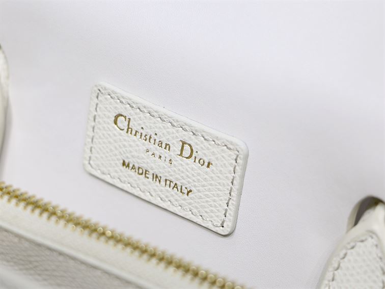 DIOR ST-HONORE TOTE BAG WHITE – DOB084