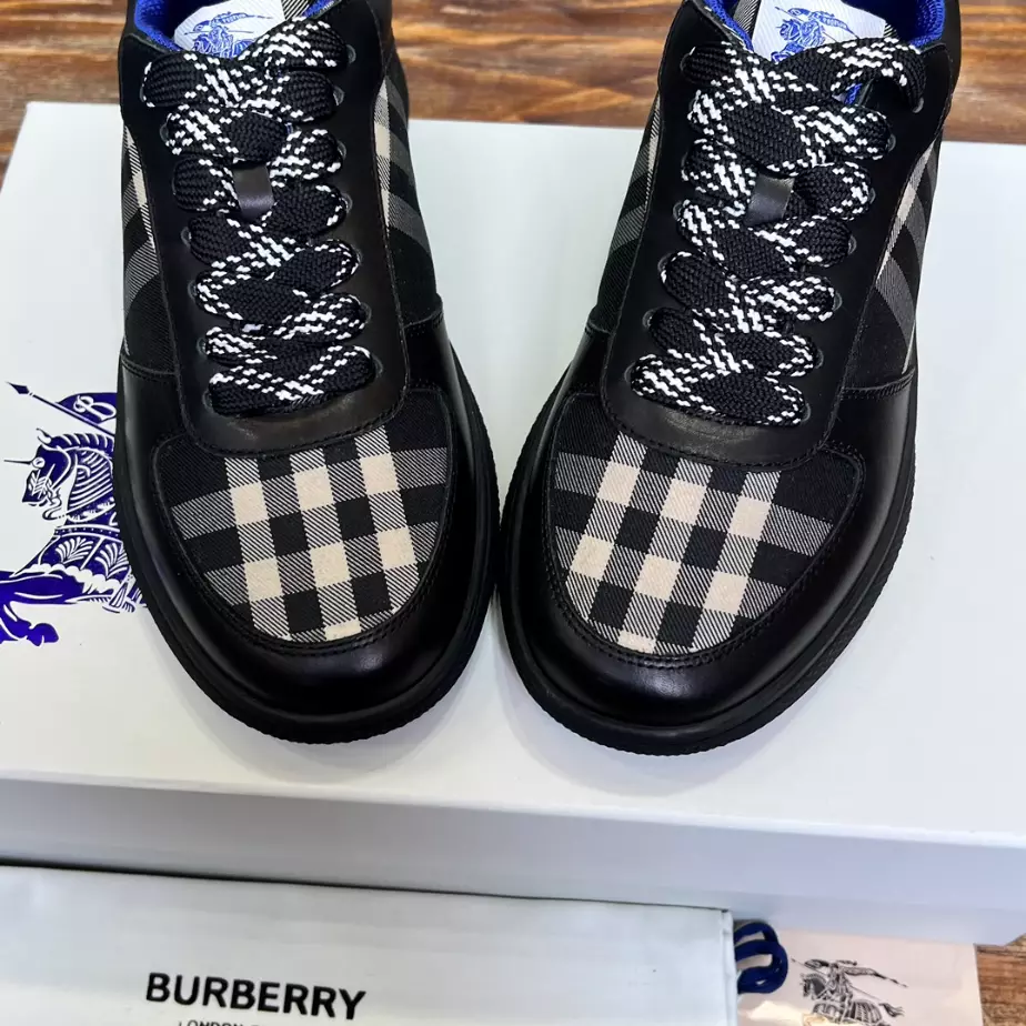 BURBERRY LEATHER AND CHECK TERRACE SNEAKERS – BBR084