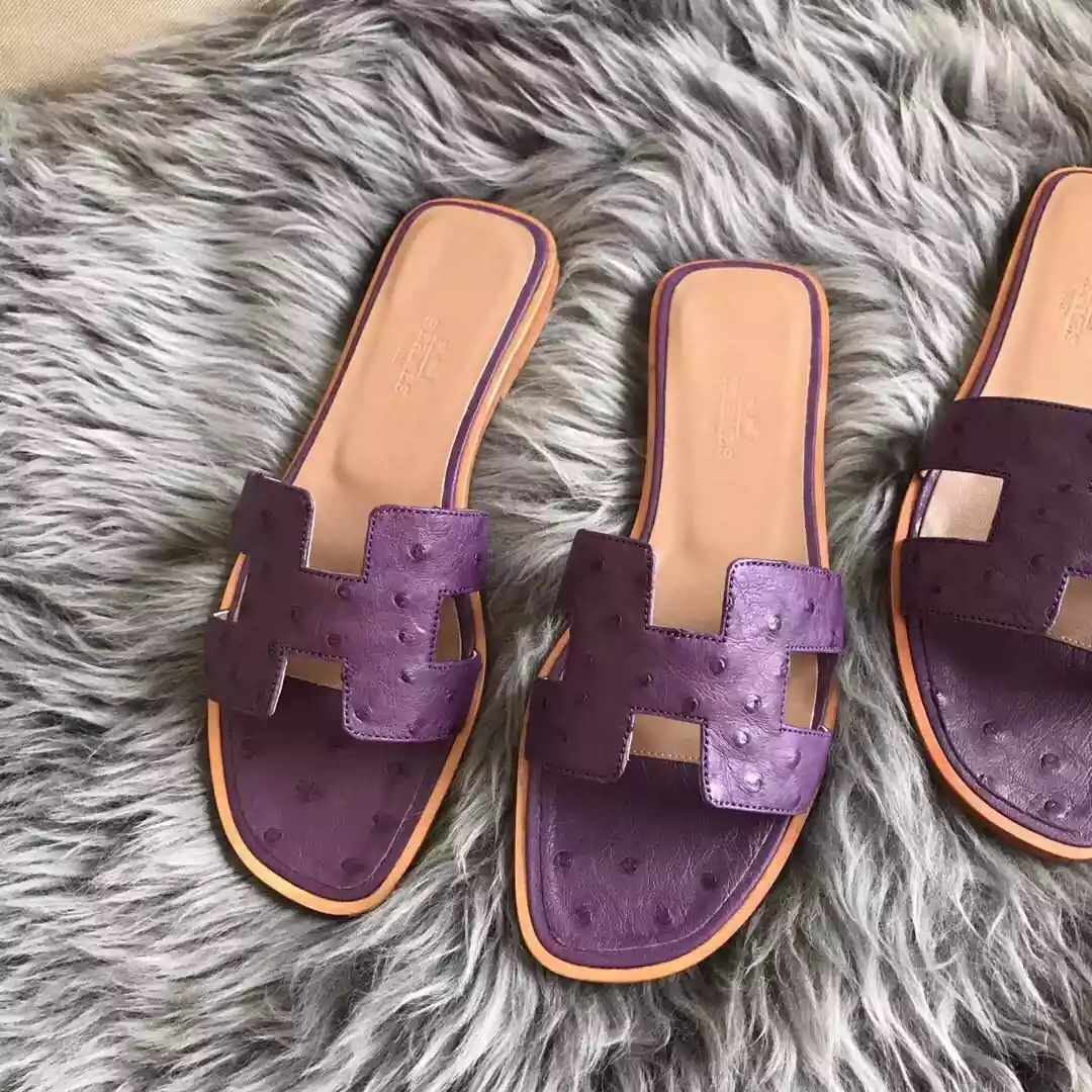 HERMES ORAN SLIDE SANDALS IN PURPLE OSTRICH LEATHER – HMSD079