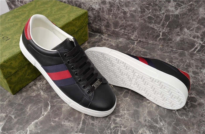 MEN’S GUCCI ACE SNEAKER WITH WEB – GCC286