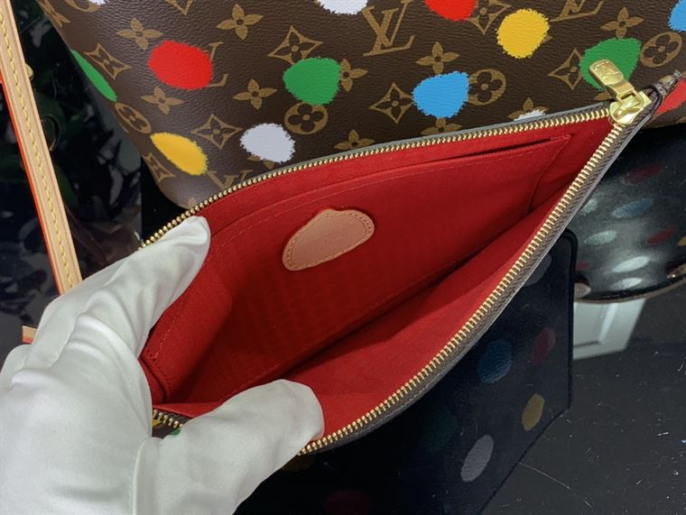LOUIS VUITTON LV X YK NEVERFULL MM MONOGRAM – LW116