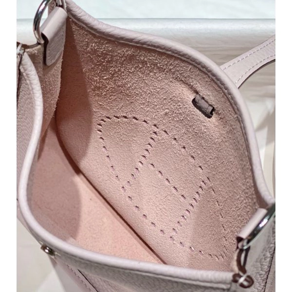 Hermes Evelyne III TPM Bag In Mauve Pale Clemence Leather – HW042