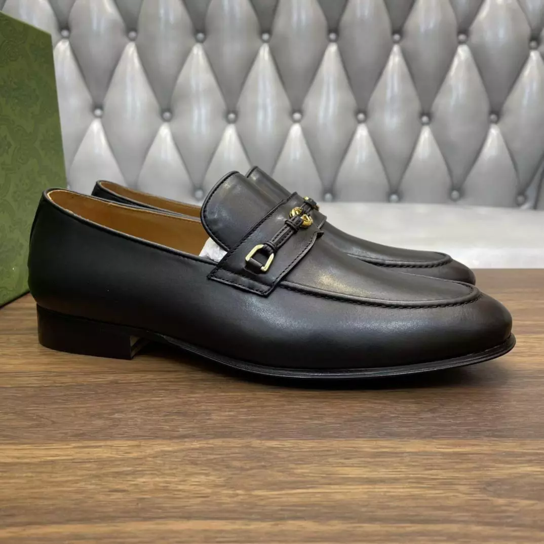 MEN’S LOAFERS WITH INTERLOCKING G – GL111