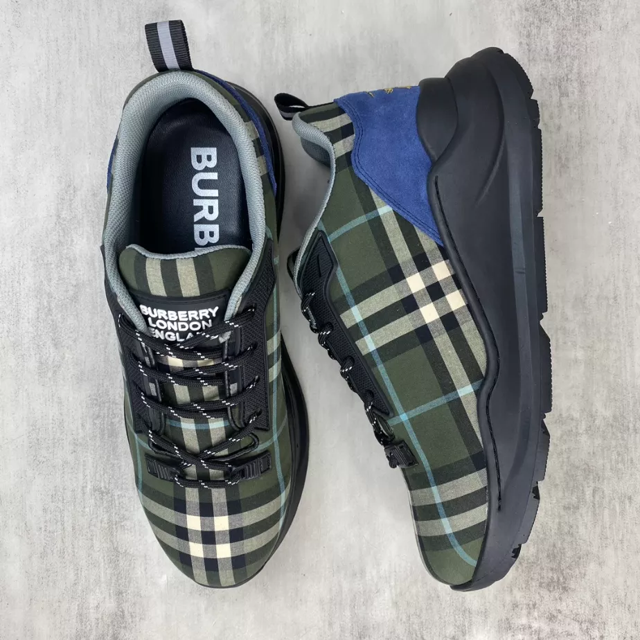 BURBERRY PLATFORM SNEAKERS – BBR063