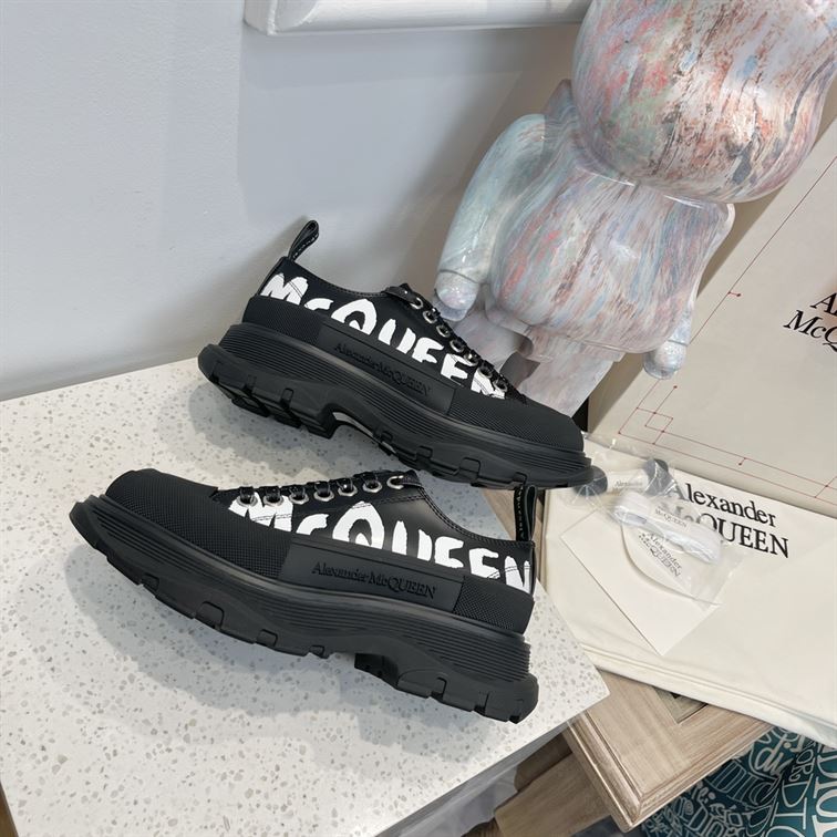 ALEXANDER MCQUEEN GRAFFITI TREAD SLICK LOW-TOP SNEAKERS – ALD028