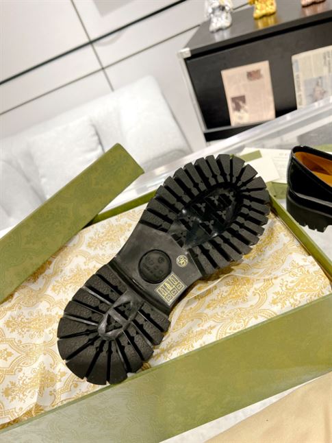 GUCCI WOMEN’S LUG SOLE LOAFER – GL027