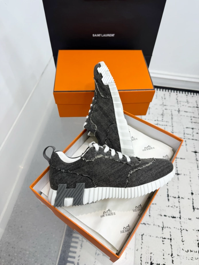 Hermes Bouncing Sneaker – HM095