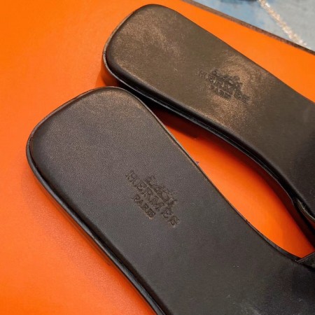 HERMES VIEW SLIDE SANDALS IN BLACK LEATHER – HMSD131