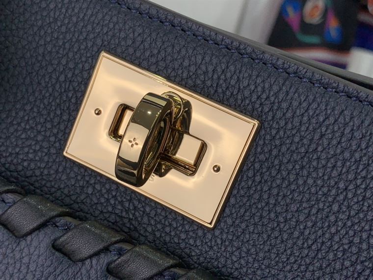 LOUIS VUITTON ON MY SIDE MM BLACK HIGH END LEATHERS – LW082