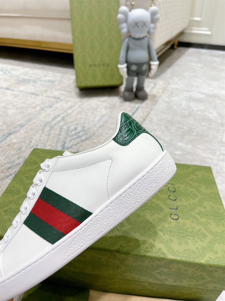GUCCI ACE LEATHER SNEAKER – GCC089