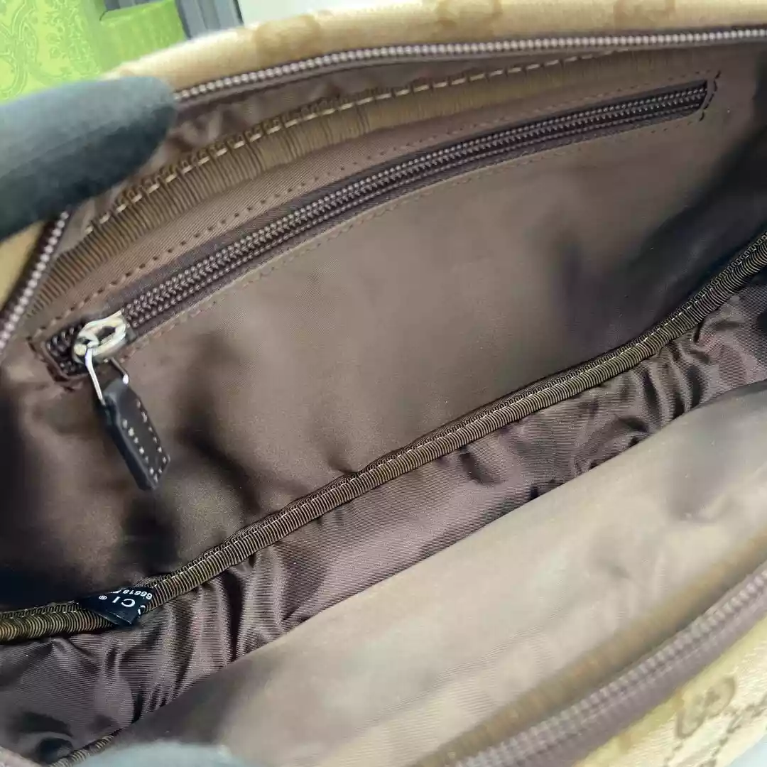 GG jumbo small belt bag in black leather – BG080