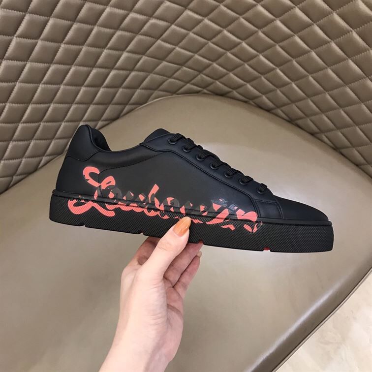 CHRISTIAN LOUBOUTIN LOW TOP SNEAKER – CLS020