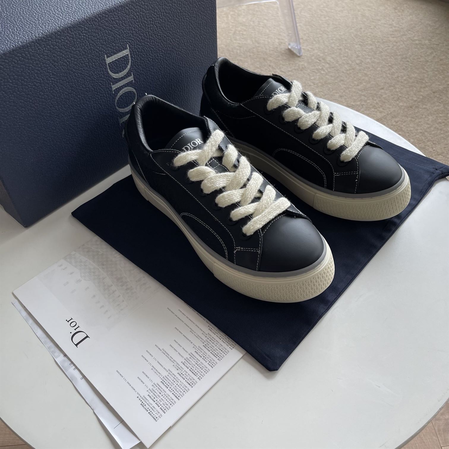 DIOR B33 SNEAKER BLACK SMOOTH CALFSKIN AND DIOR OBLIQUE JACQUARD – DO129