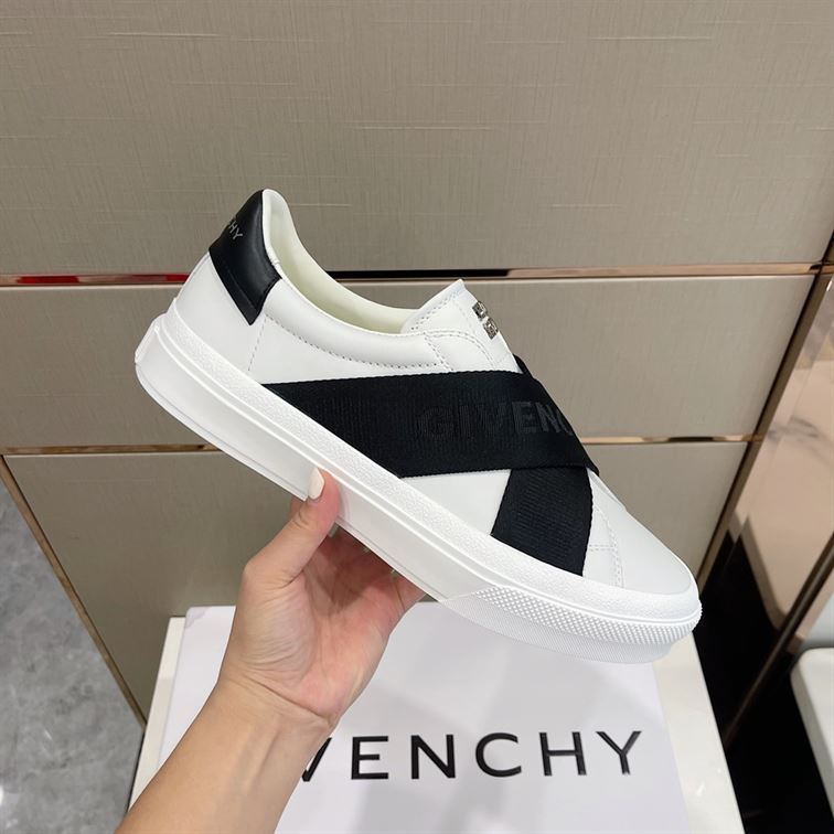GIVENCHY CITY SPORT SNEAKERS IN LEATHER WITH DOUBLE WEBBING STRAP – GVC008