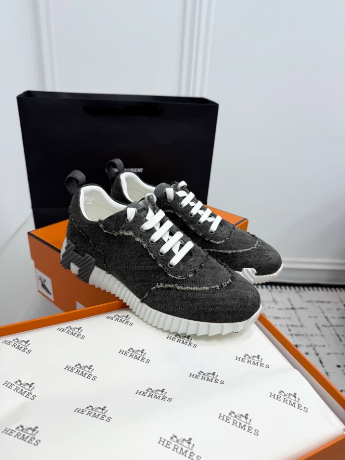 Hermes Bouncing Sneaker – HM095