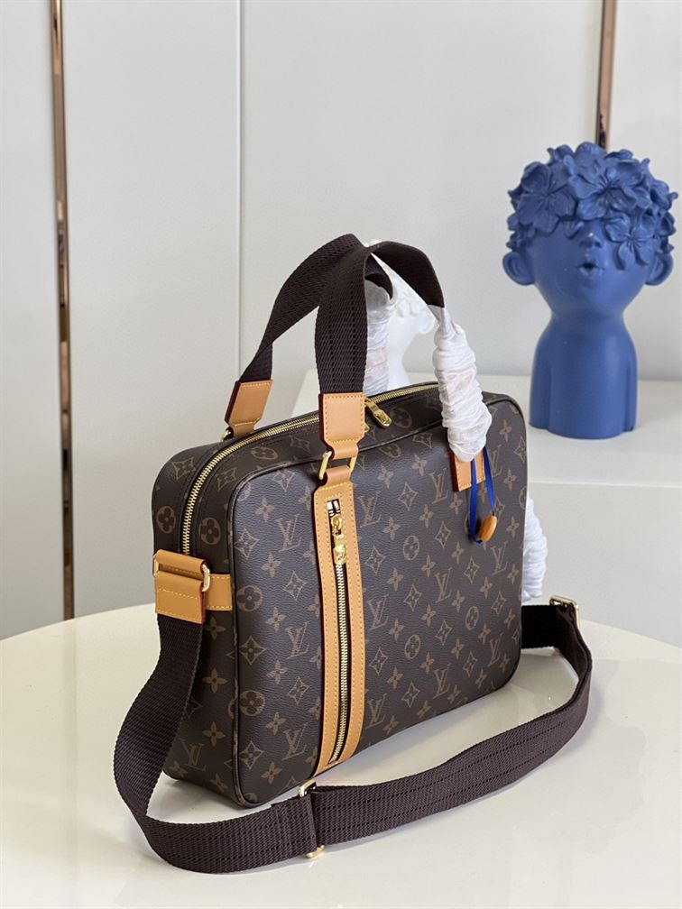 LOUIS VUITTON SAC BOSPHORE MONOGRAM CANVAS MESSENGER BAG IN BROWN – LVB001