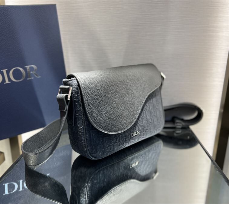 DIOR MINI SADDLE MESSENGER BAG – DIO002