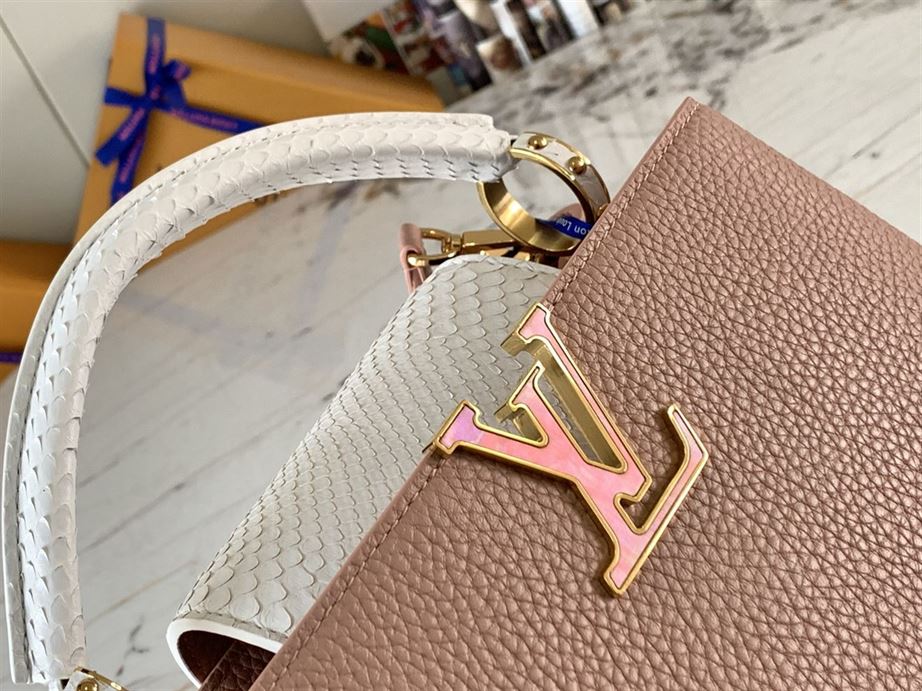 LOUIS VUITTON CAPUCINES BB Pink – LW044