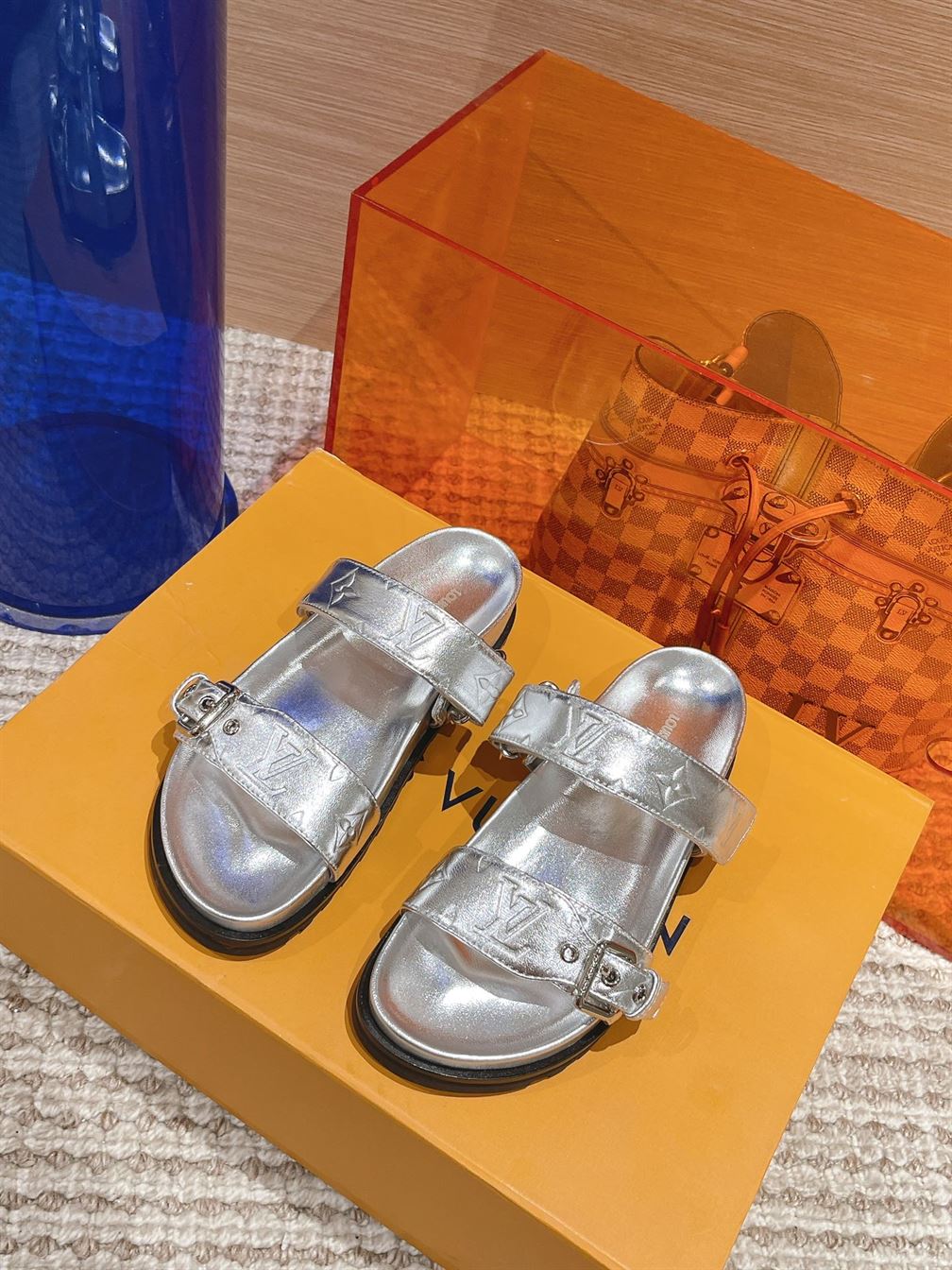 LOUIS VUITTON BOM DIA FLAT COMFORT MULE – LVSD019