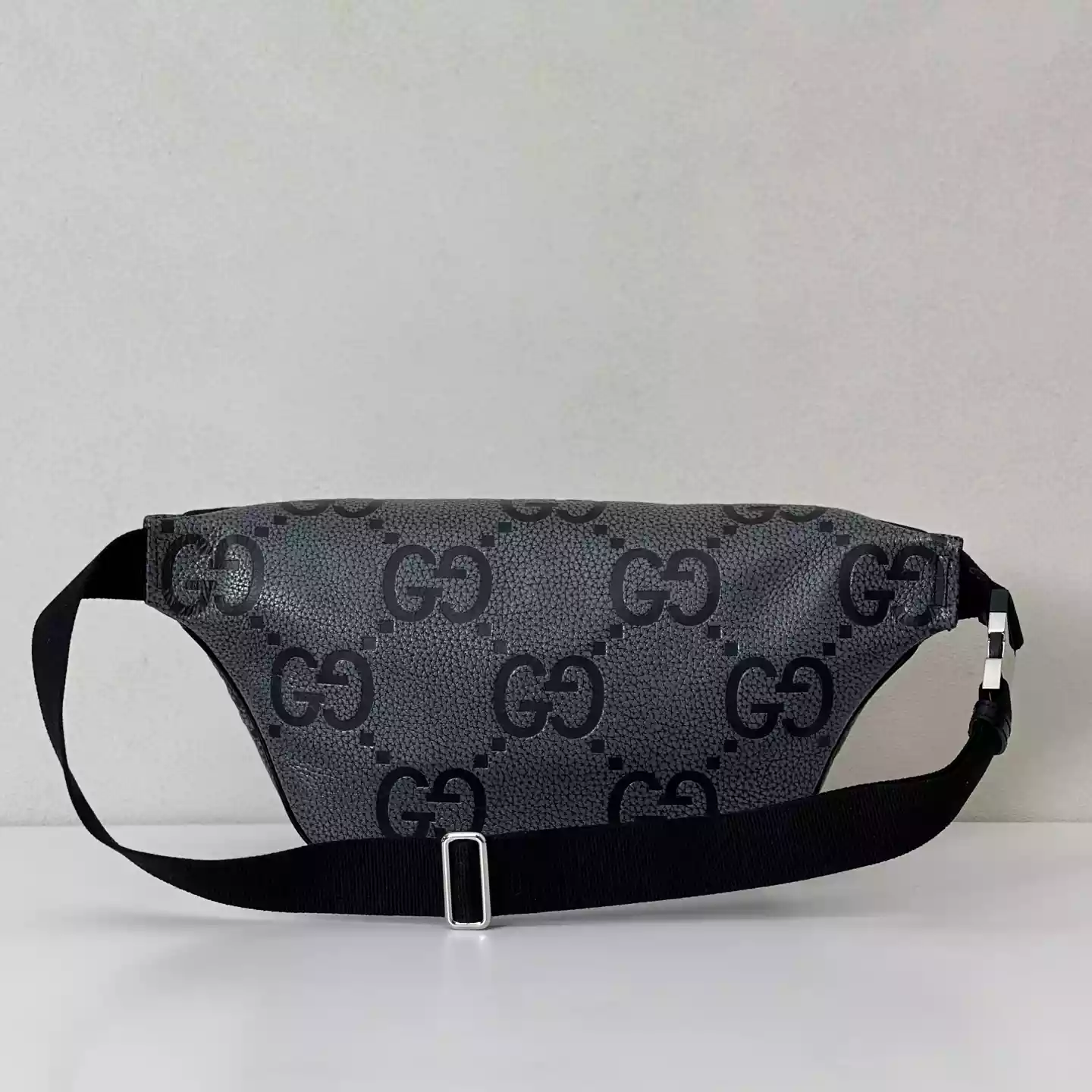 GG jumbo large belt bag in grey and black GG leather – BG078