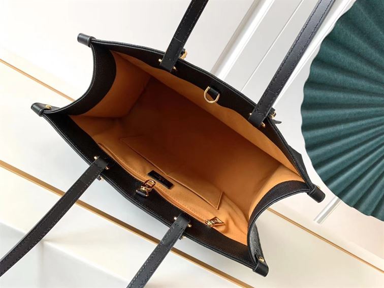 LOUIS VUITTON ONTHEGO MM BLACK MONOGRAM EMPREINTE – LW031