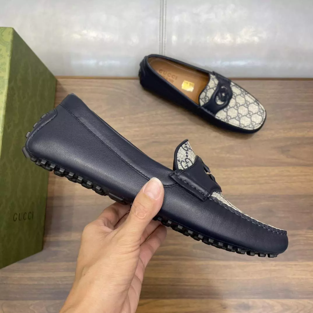 MEN’S INTERLOCKING G DRIVER BLUE LEATHER – GL108