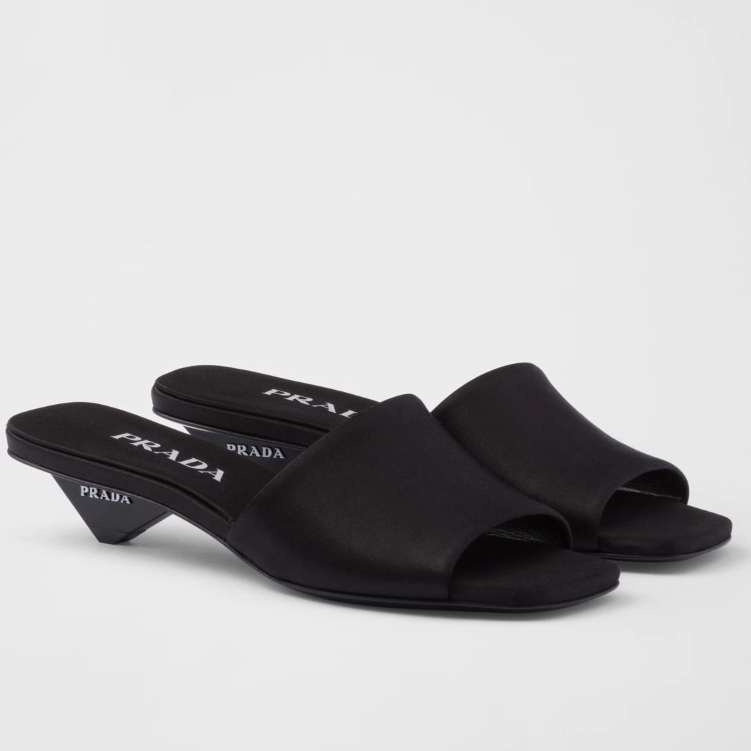 PRADA HEELED SLIDES 35MM IN BLACK SATIN – PSD066