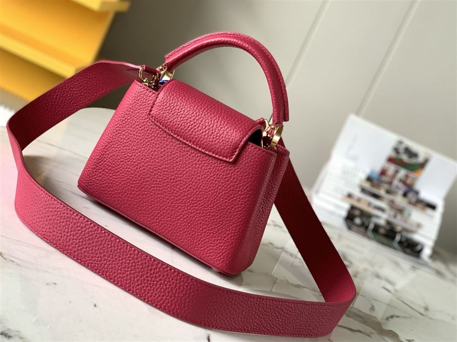LOUIS VUITTON CAPUCINES MINI Red – LW047