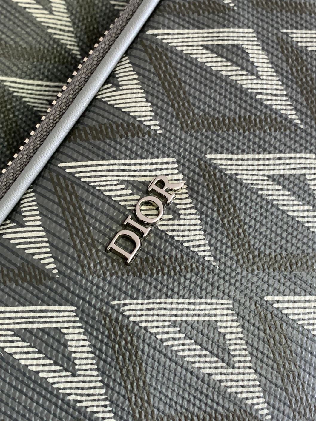 DIOR MINI RIDER SLING BAG – DIO044
