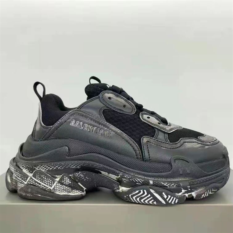 BALENCIAGA TRIPLE S SNEAKERS – BLA075